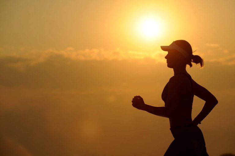Corrida feminina: mitos, cuidados e prevenção