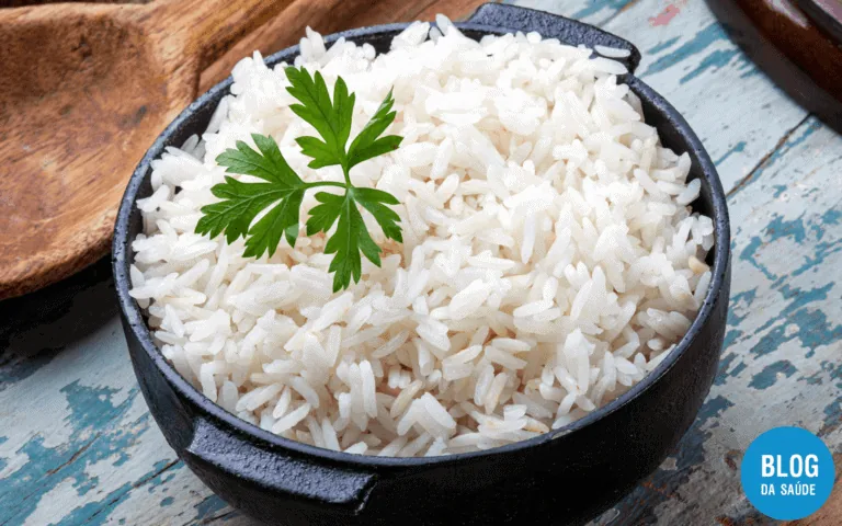 Arroz branco engorda? Quanto devemos comer por dia? 