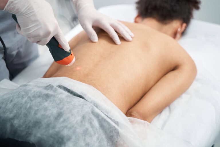 Como Funciona a Terapia com Laser de Alta Intensidade