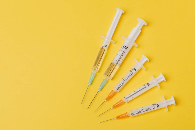 quais efeitos adversos da vacina da gripe