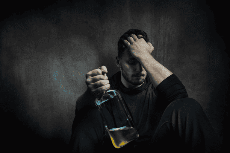 Transtornos mentais causados pelo álcool - Saiba quais são e como se tratar