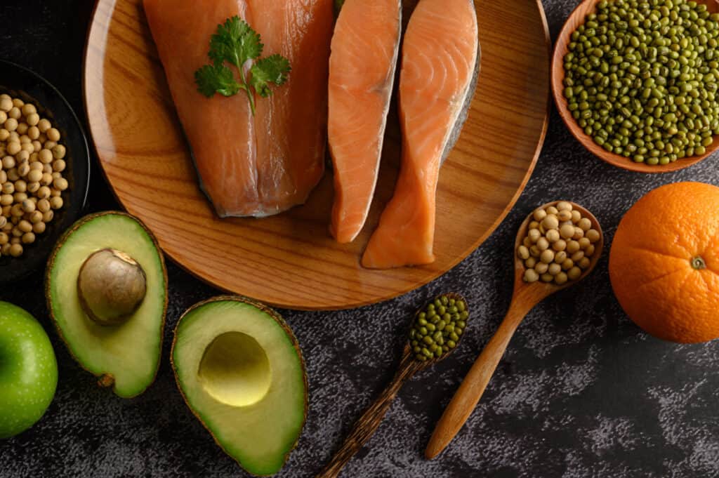 Fontes de vitamina D e B12: alimentos, sol e suplementação 1 Fontes de vitamina D e B12: alimentos, sol e suplementação